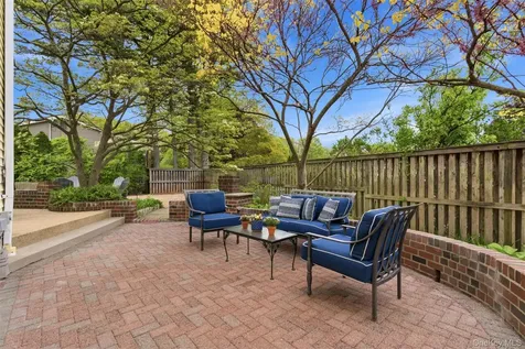 2 W Oak Hill Drive Oyster Bay NY 11771