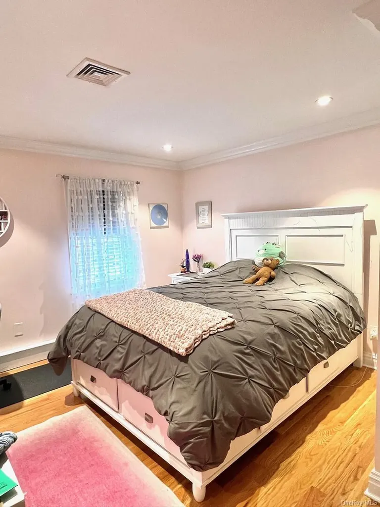 Bayside NY 11361