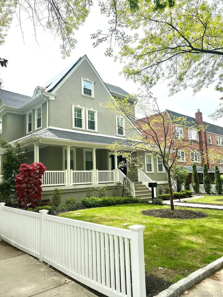 Bayside NY 11361