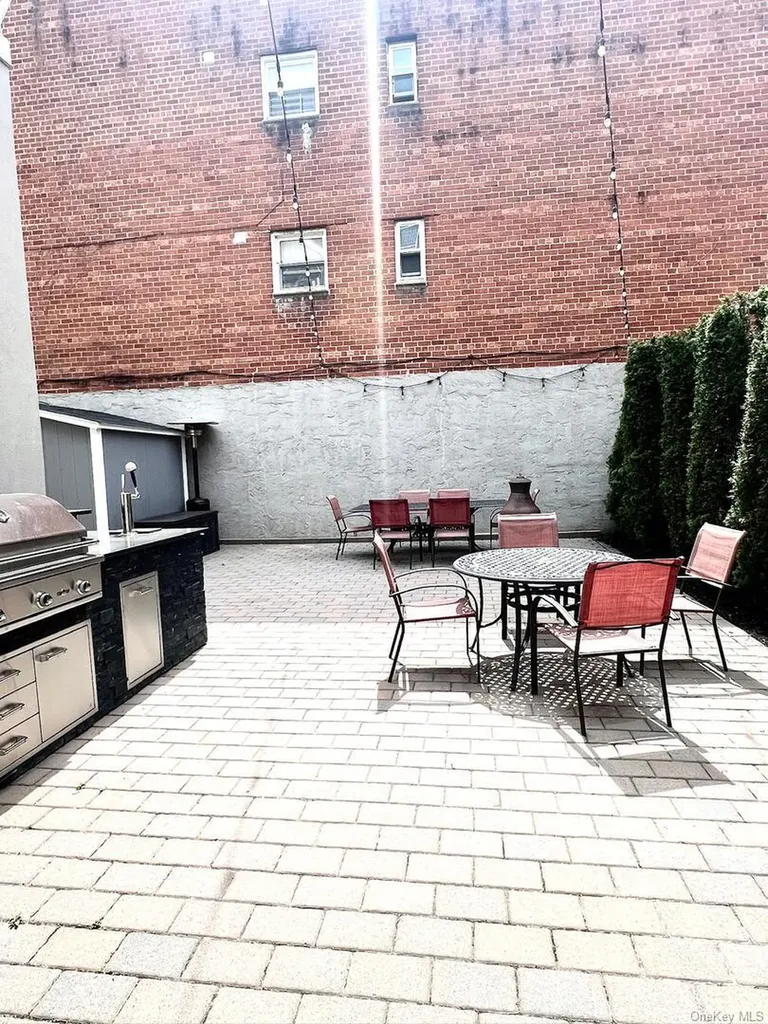 Bayside NY 11361