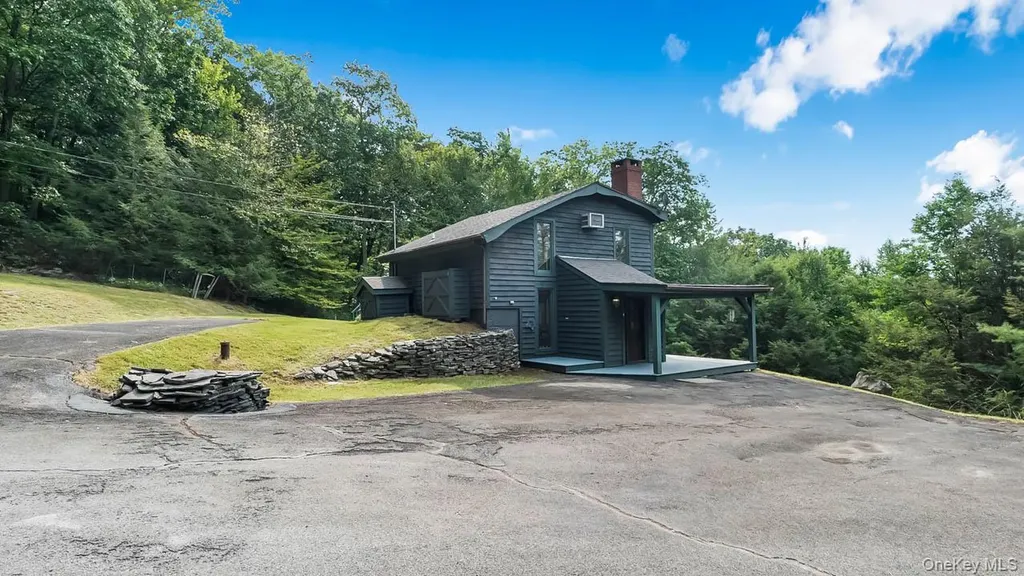 376 Abbey Road Mount Tremper NY 12457