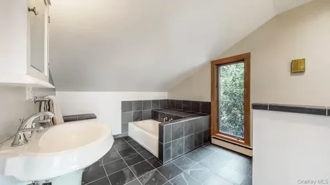 376 Abbey Road Mount Tremper NY 12457