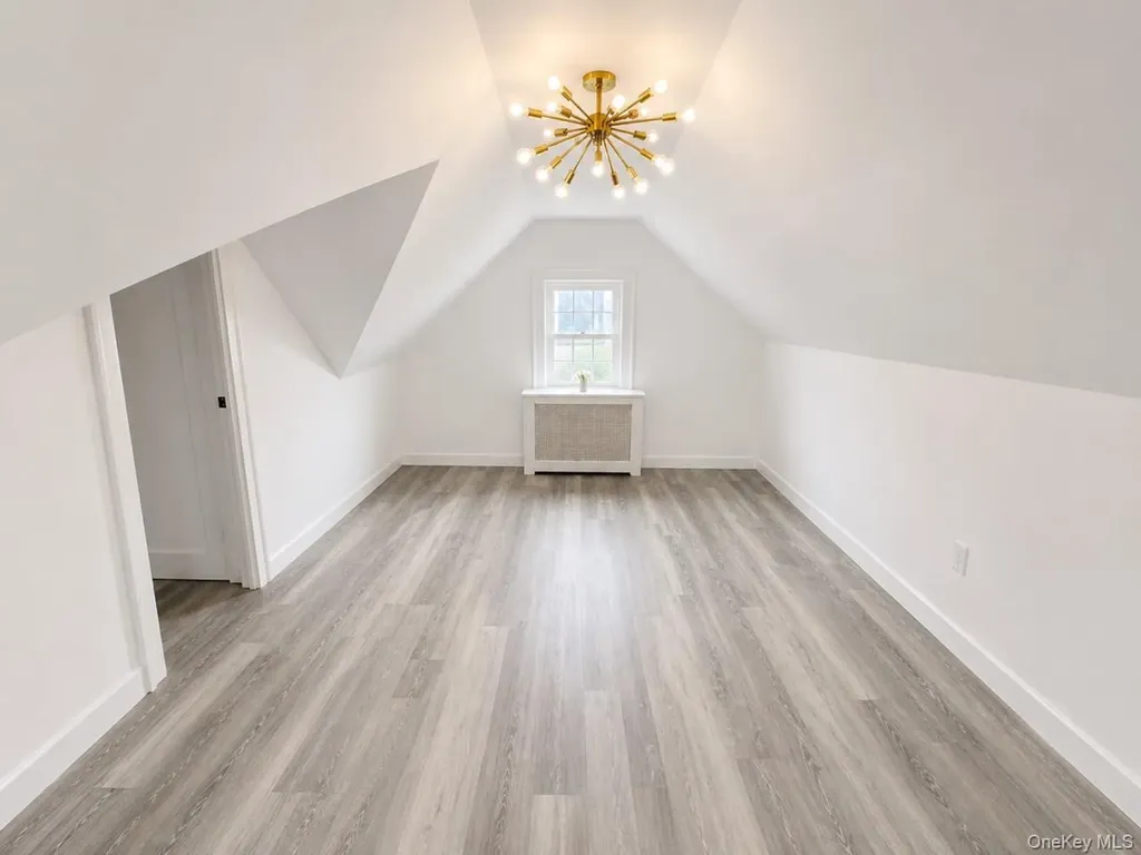 48 E Rosebud Avenue Merrick NY 11566