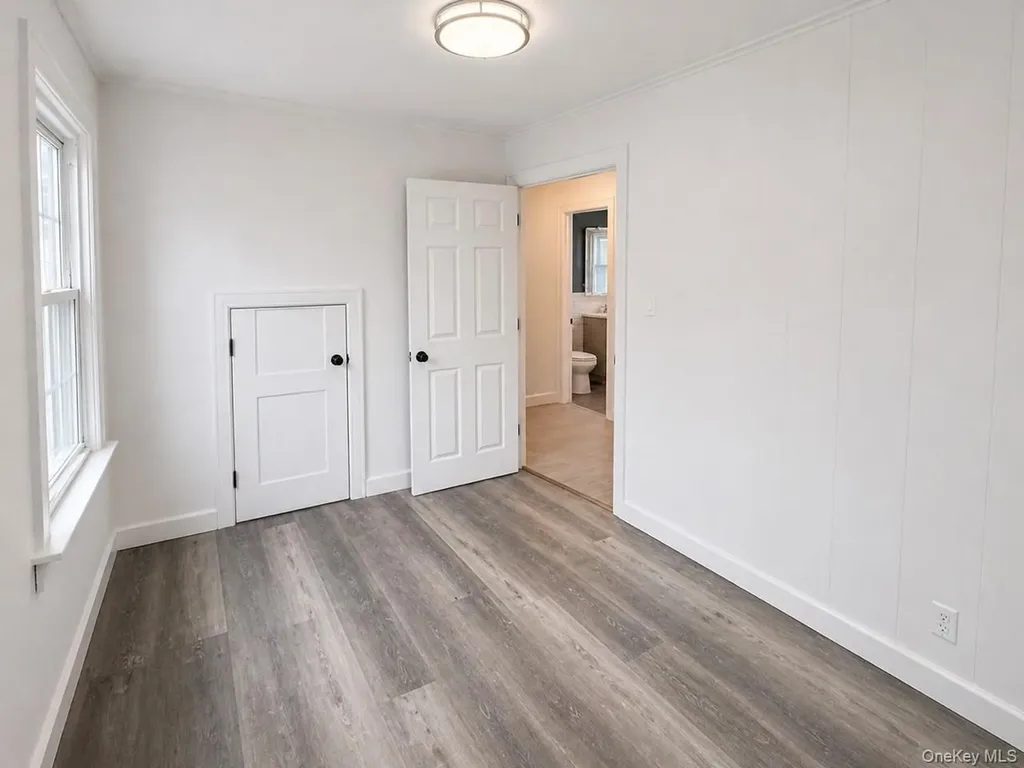 48 E Rosebud Avenue Merrick NY 11566