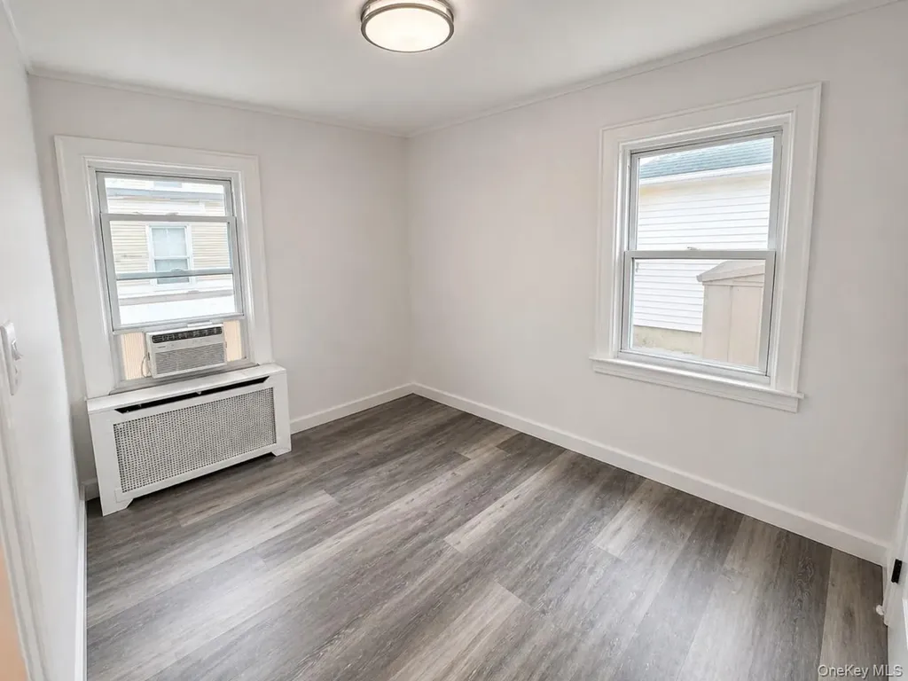 48 E Rosebud Avenue Merrick NY 11566