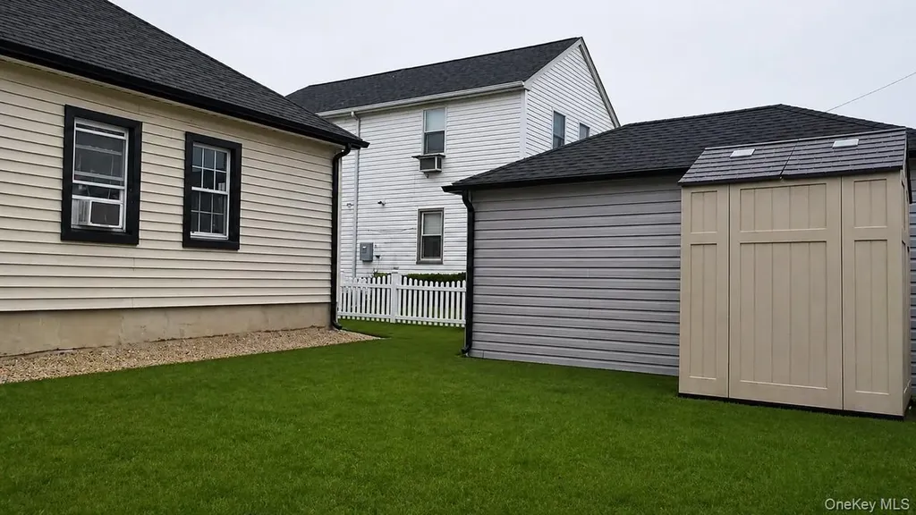 48 E Rosebud Avenue Merrick NY 11566
