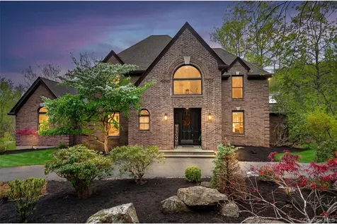 237 South Mountain Road New City NY 10956