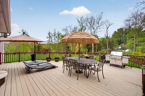 237 South Mountain Road New City NY 10956