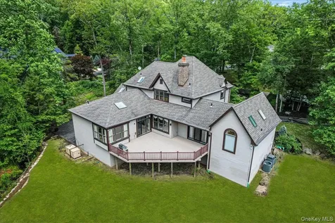 237 South Mountain Road New City NY 10956