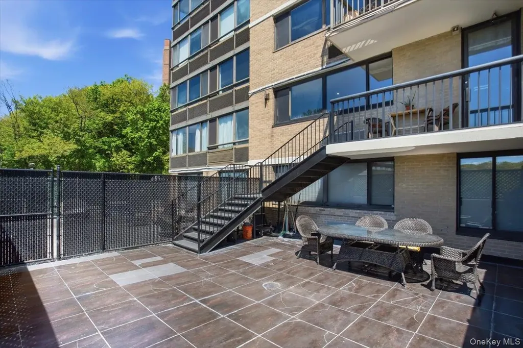 2287 Johnson Avenue Bronx NY 10463
