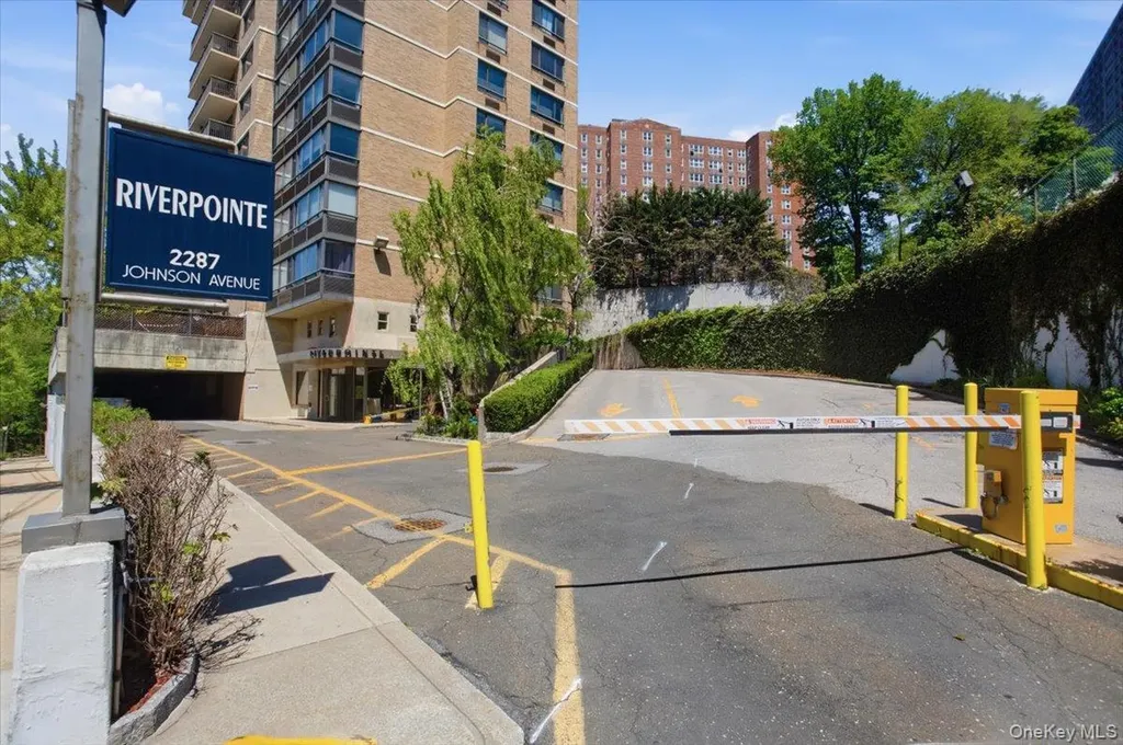 2287 Johnson Avenue Bronx NY 10463