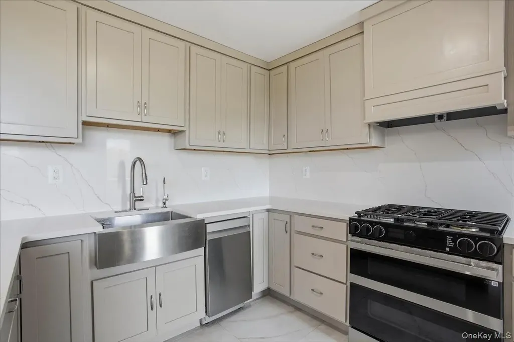 2287 Johnson Avenue Bronx NY 10463