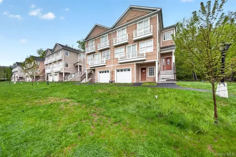27 Estate Court White Lake NY 12786