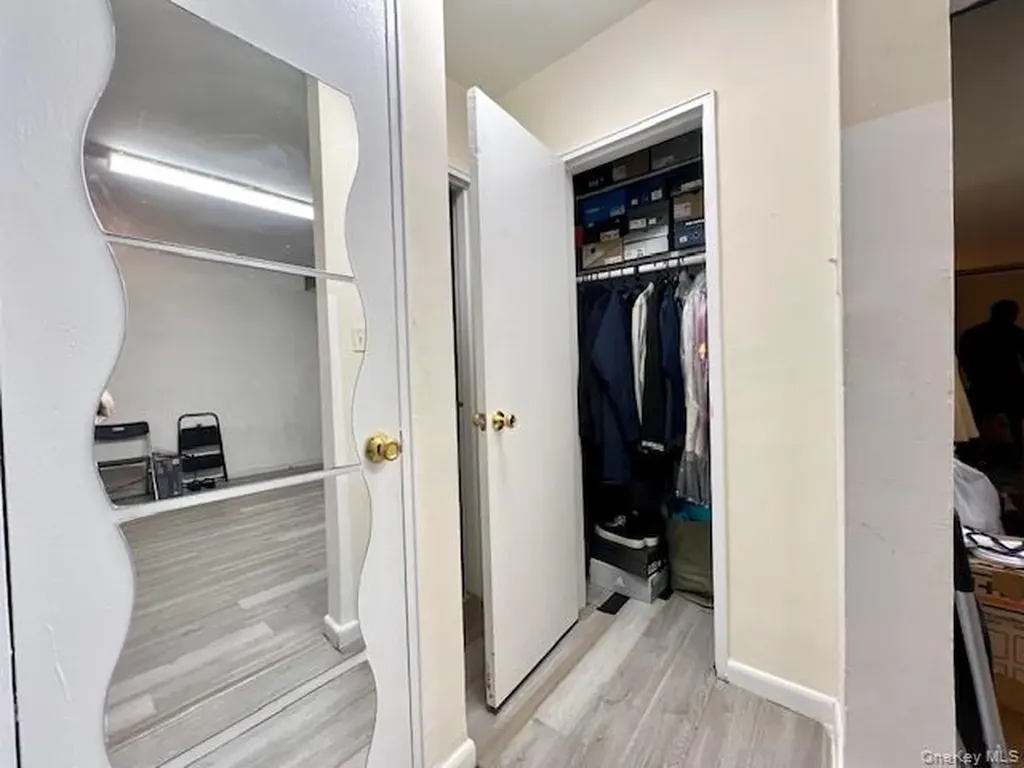 222-89 Braddock Avenue Bellerose NY 11428