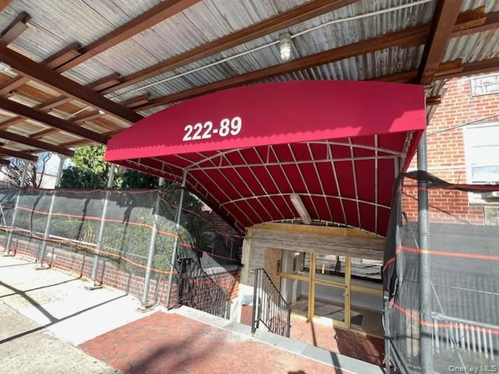 222-89 Braddock Avenue Bellerose NY 11428