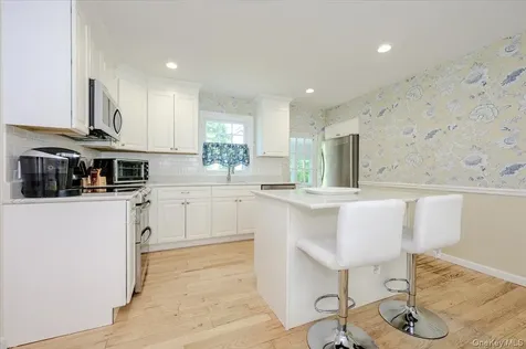 427 Westminster Road Rockville Centre NY 11570