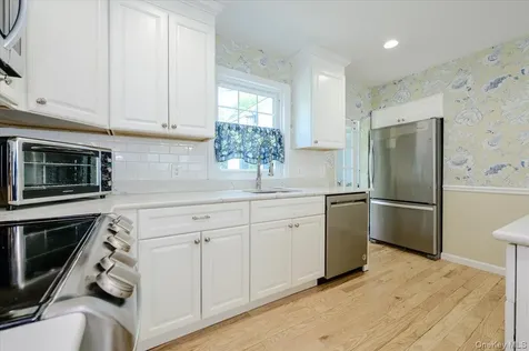 427 Westminster Road Rockville Centre NY 11570