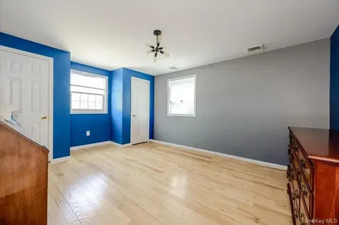 427 Westminster Road Rockville Centre NY 11570