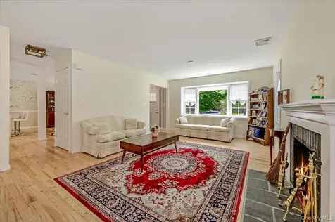 427 Westminster Road Rockville Centre NY 11570