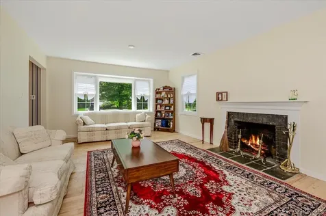 427 Westminster Road Rockville Centre NY 11570