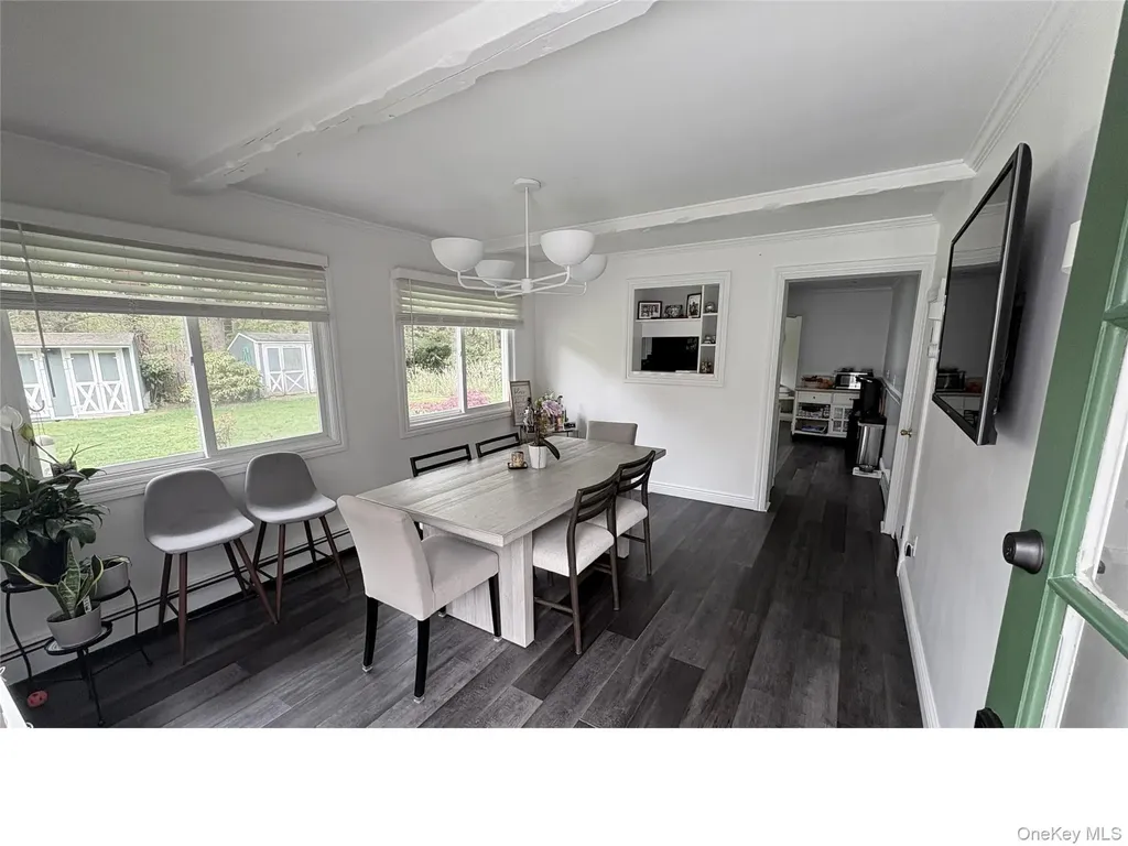 531 Montauk Highway Westhampton Beach NY 11978