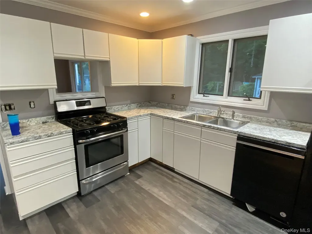 531 Montauk Highway Westhampton Beach NY 11978