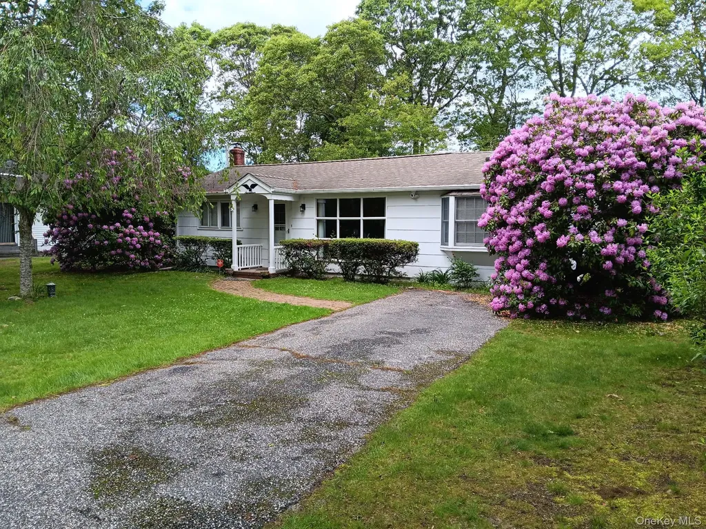 Hampton Bays NY 11946