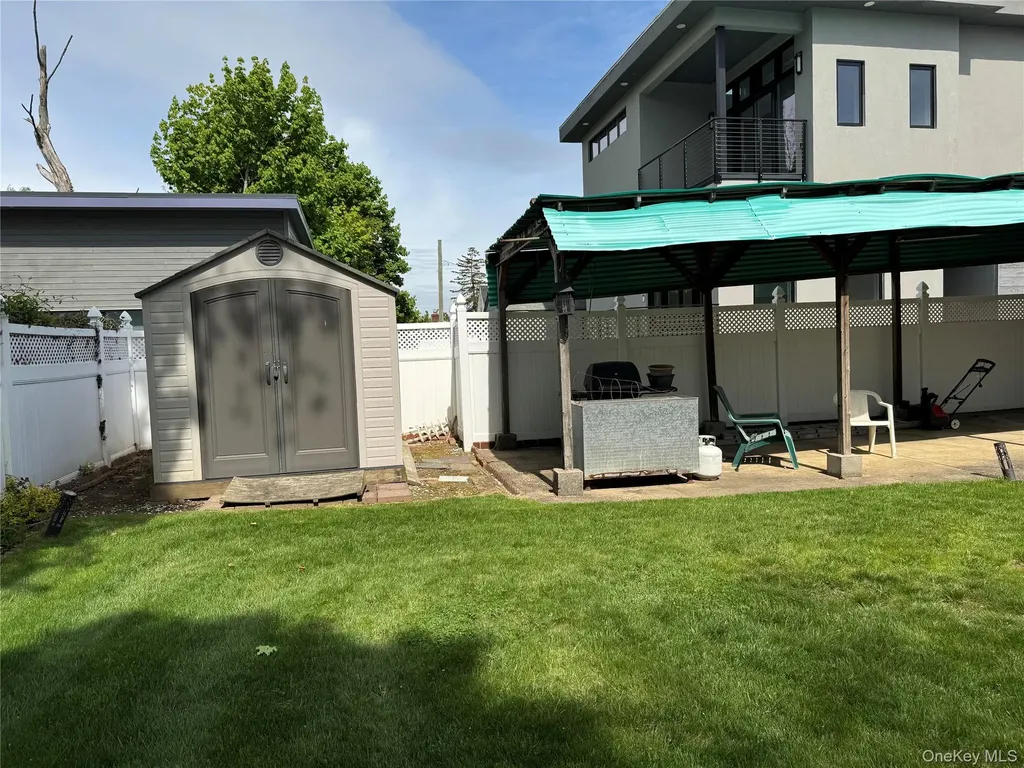 115 Freeman Avenue Elmont NY 11003