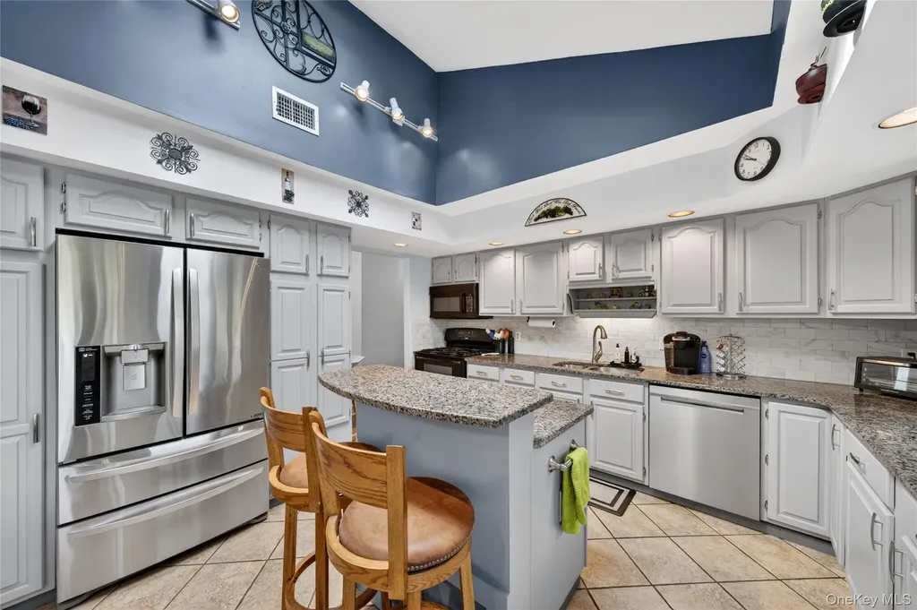 6 Pine Hill Road Monroe NY 10950