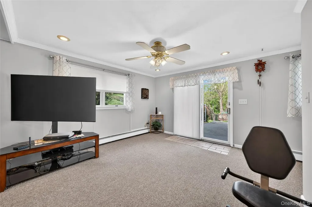 6 Pine Hill Road Monroe NY 10950