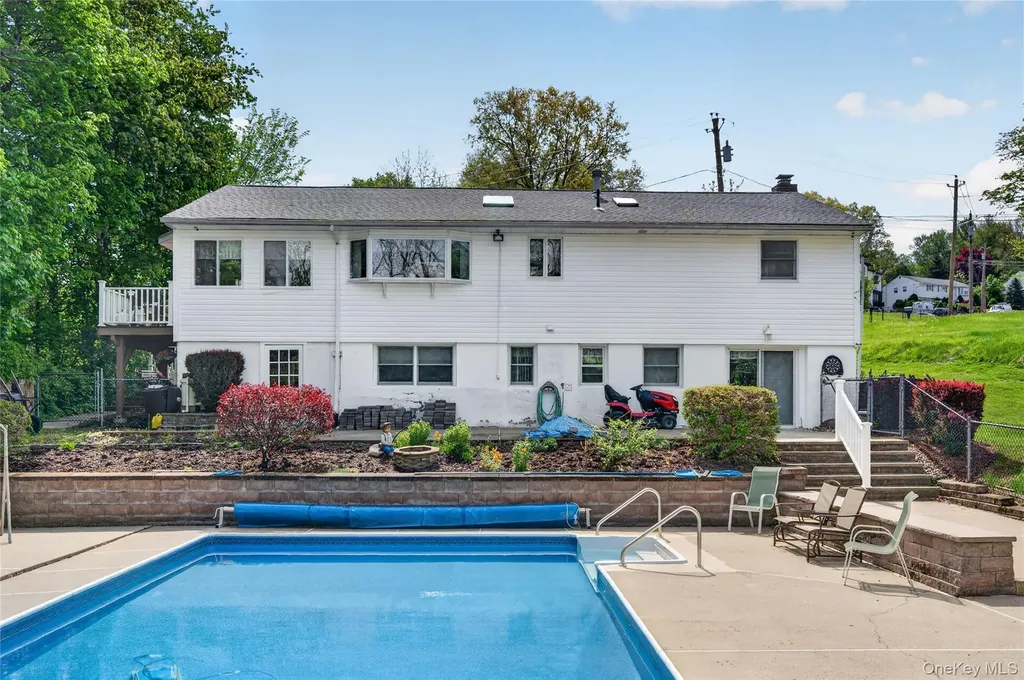 6 Pine Hill Road Monroe NY 10950