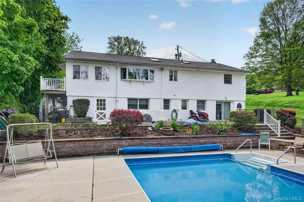 6 Pine Hill Road Monroe NY 10950