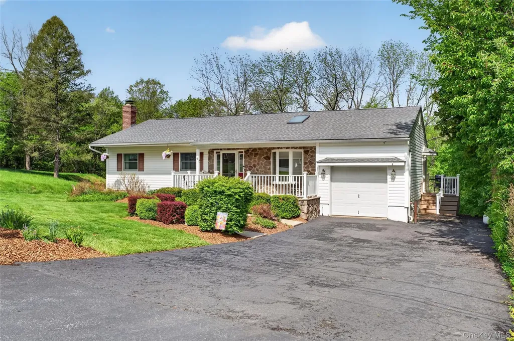 6 Pine Hill Road Monroe NY 10950