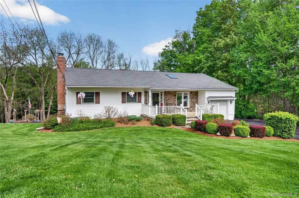 6 Pine Hill Road Monroe NY 10950