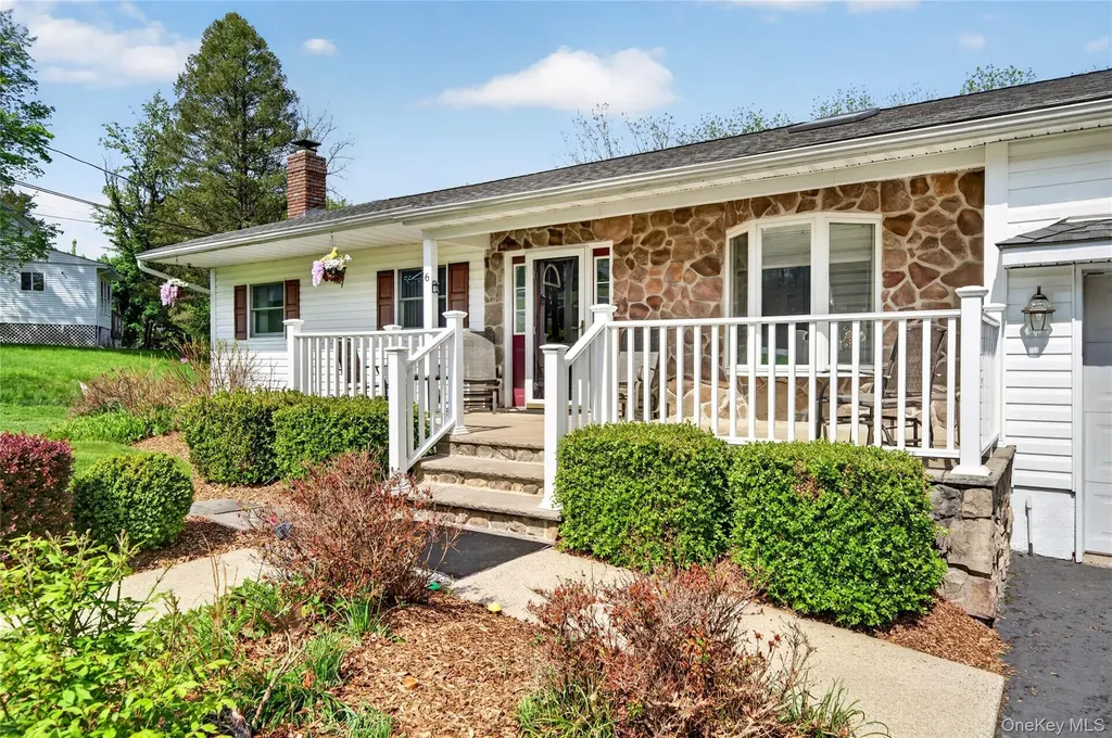 6 Pine Hill Road Monroe NY 10950