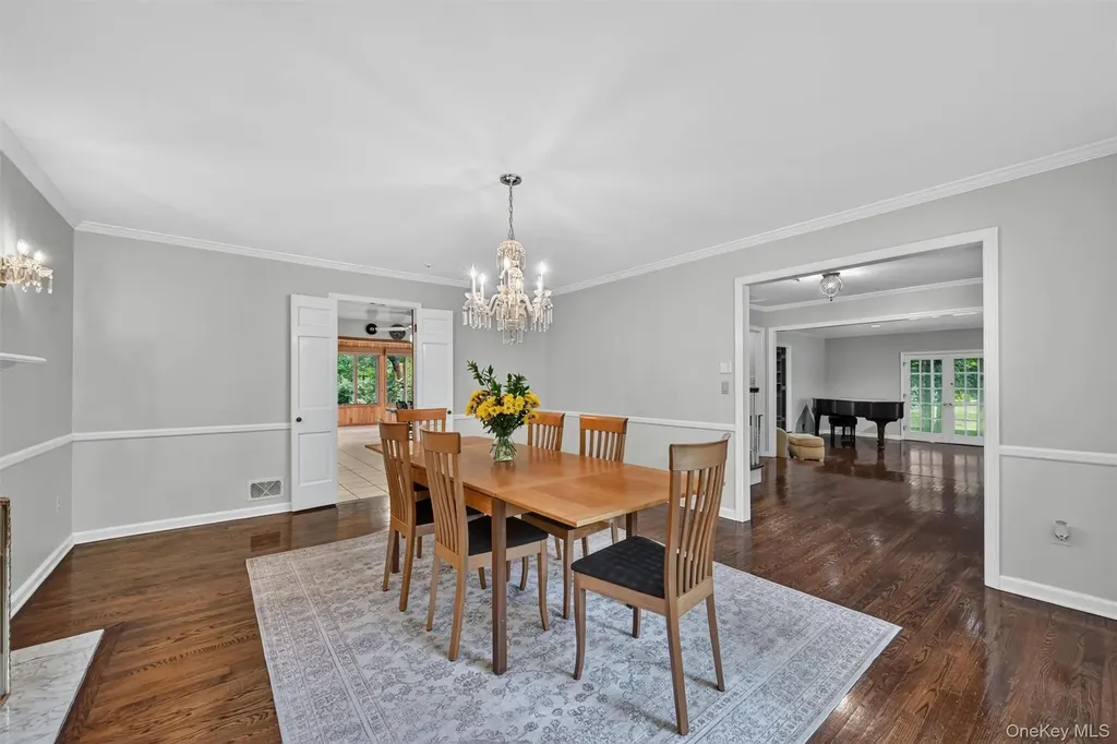 1 Vivian Place Montebello NY 10901