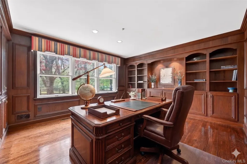 1 Vivian Place Montebello NY 10901