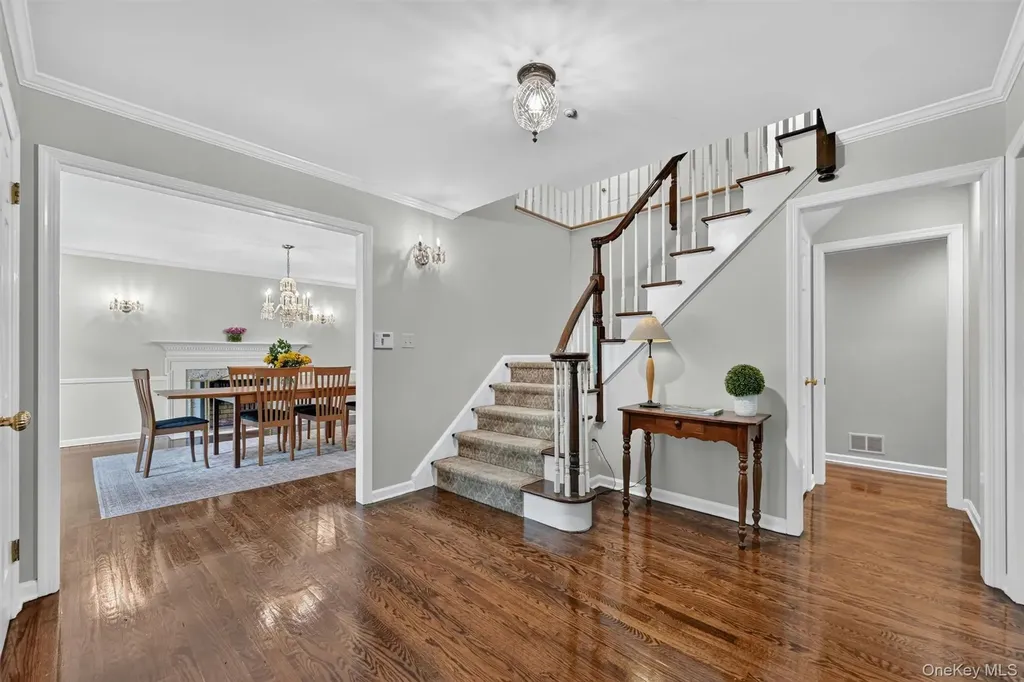 1 Vivian Place Montebello NY 10901
