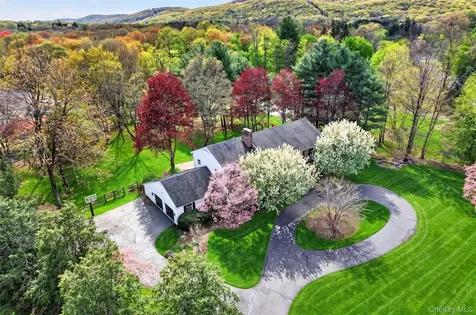 1 Vivian Place Montebello NY 10901