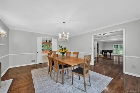 1 Vivian Place Montebello NY 10901