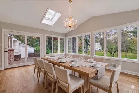 1 Vivian Place Montebello NY 10901