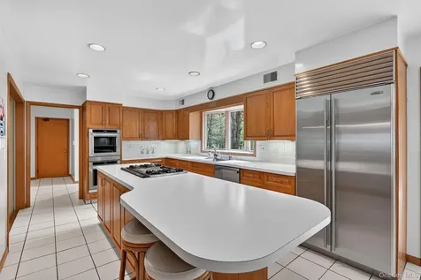 1 Vivian Place Montebello NY 10901