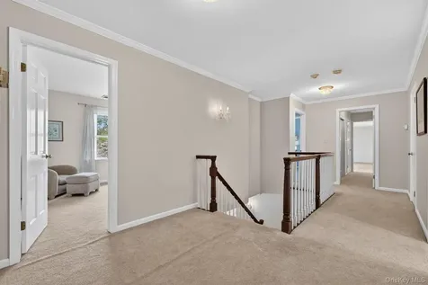 1 Vivian Place Montebello NY 10901