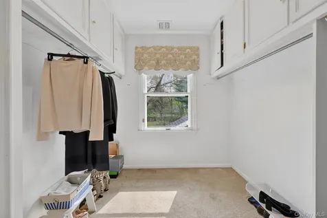 1 Vivian Place Montebello NY 10901