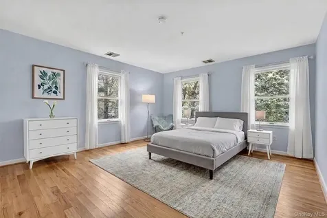 1 Vivian Place Montebello NY 10901