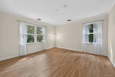 1 Vivian Place Montebello NY 10901