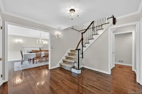 1 Vivian Place Montebello NY 10901