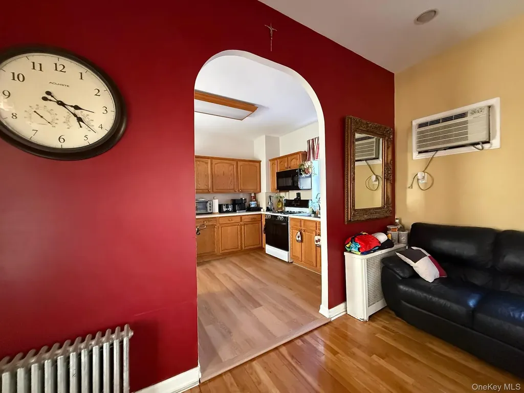 8835 75th Avenue Glendale NY 11385