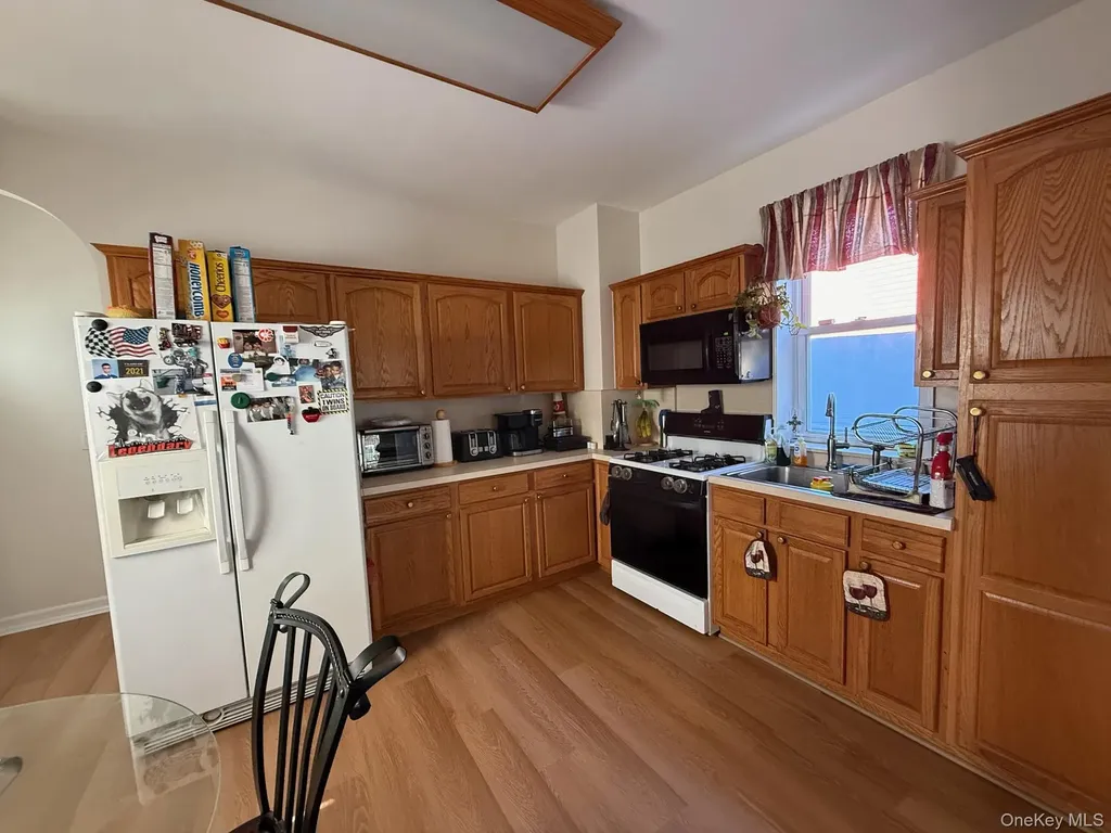 8835 75th Avenue Glendale NY 11385