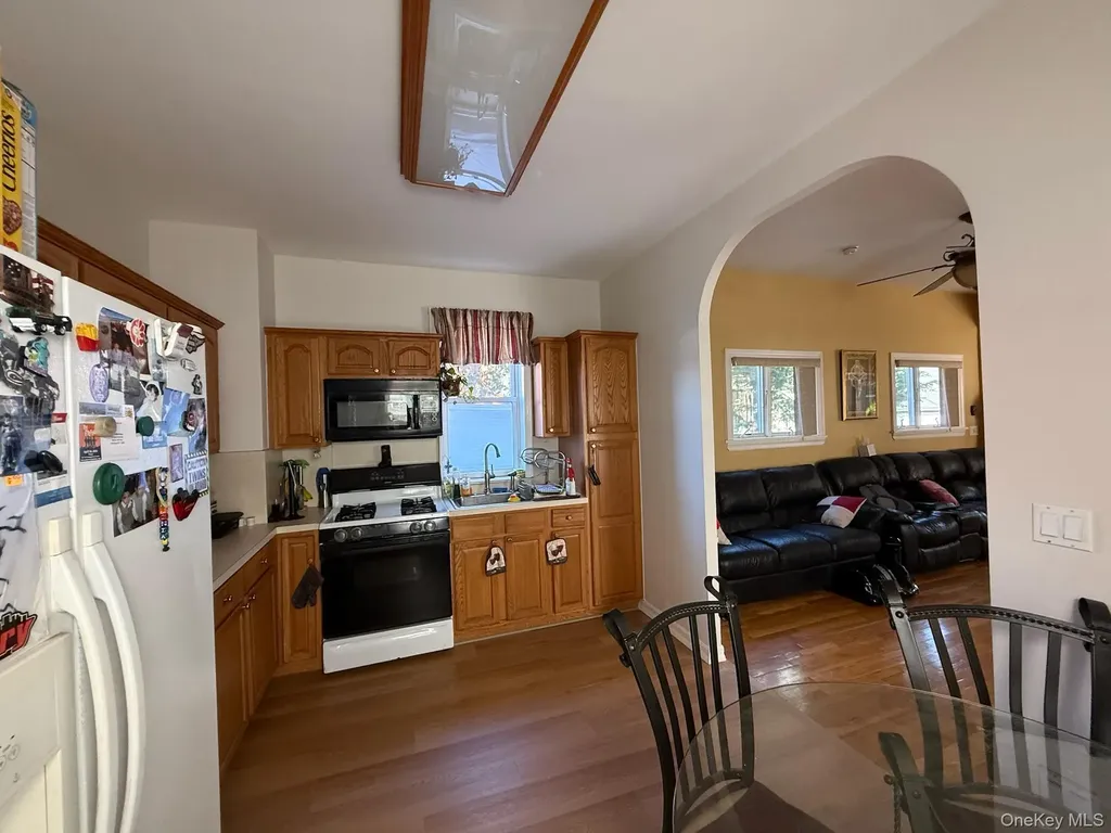8835 75th Avenue Glendale NY 11385